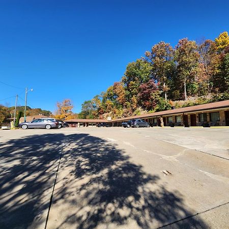 Jefferson Hills Motel Clairton Exteriör bild