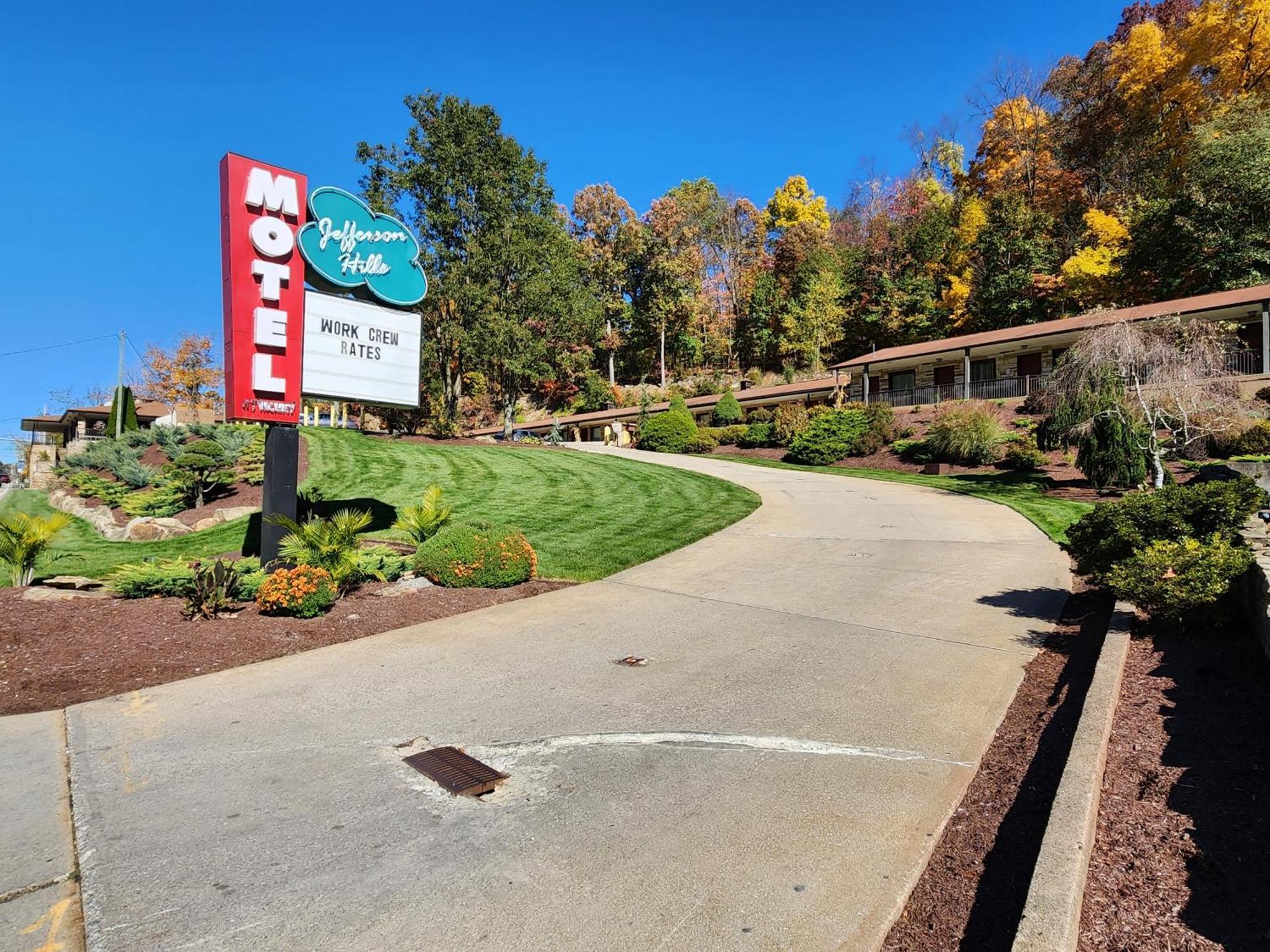 Jefferson Hills Motel Clairton Exteriör bild